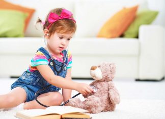 Cách xử lý khéo léo của bố mẹ giúp trẻ lên 3 không còn hờn dỗi tính cách trẻ lên 3