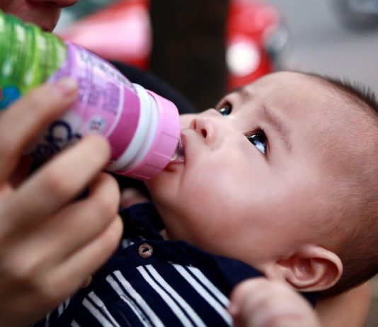 Sữa nước Lactel Eveil