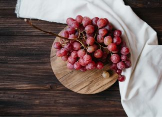 Bà bầu ăn nho được không? Top 10 lợi ích khi bà bầu ăn nho Ba-bau-an-nho-duoc-khong-Top-10-loi-ich-khi-ba-bau-an-nho