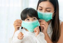 Trẻ bị cúm A có lây không, có bị lại không? Cách phòng lây chéo trong gia đình