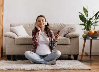 Bật mí cách thực hành thai giáo âm nhạc cực kỳ cảm xúc cho mẹ bầu tại ngày hội Bat-mi-cach-thuc-hanh-thai-giao-am-nhac-cuc-ky-cam-xuc-cho-me-bau-tai-ngay-hoi-2